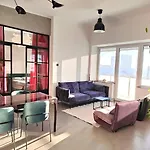 Amazing Loft With View To The Palace Of Culture